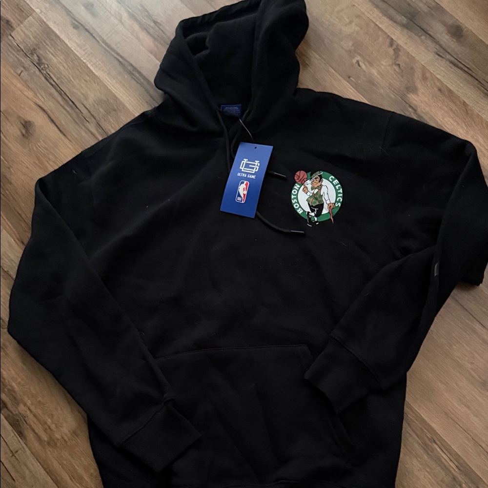 NBA BOSTON CELTICS Black Hoodie with Team Logo